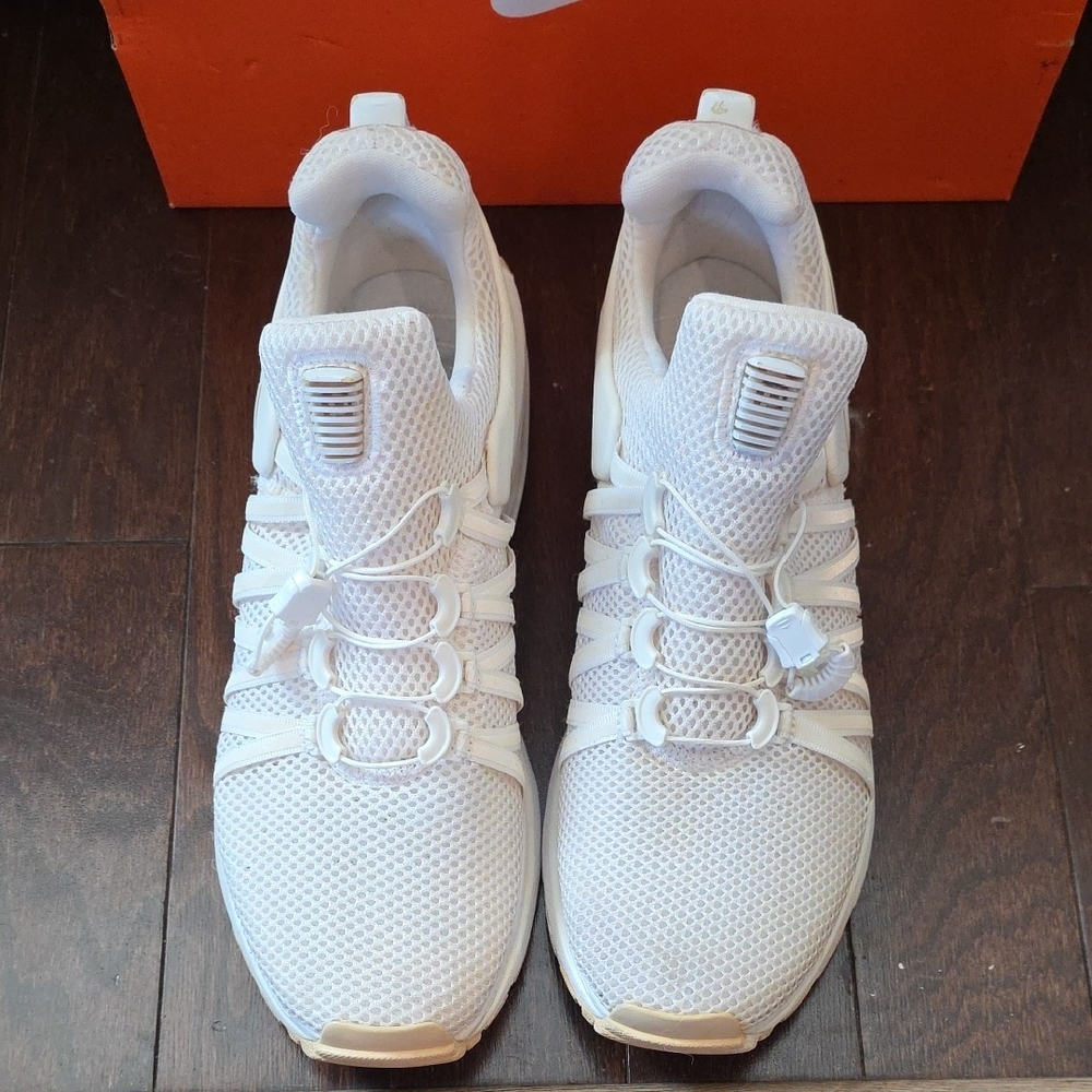 Nike Shox Gravity Triple White - Picture 6 of 8